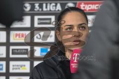 3. Liga; SSV Ulm - FC Ingolstadt 04; Interview Magetenta Cheftrainerin Sabrina Wittmann (FCI)