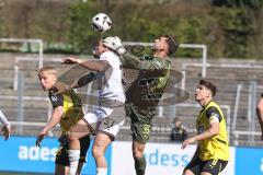 3. Liga; Borussia Dortmund II - FC Ingolstadt 04; Torchance verpasst Pascal Testroet (37, FCI) Torwart Marcel Lotka (35 BVBII)