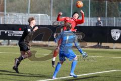 A - Junioren Bundesliga Süd/Südwest -  Saison 2021/2022 - FC Ingolstadt 04 - SC Freiburg - Causevic Benjamin (#17 FCI) - Sauter Niclas Torwart Freiburg - Yilmaz Berkay #3 Freiburg - Foto: Meyer Jürgen