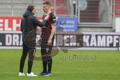 2.BL; FC Ingolstadt 04 - SV Darmstadt 98; Cheftrainer Rüdiger Rehm (FCI) spricht mit Stefan Kutschke (30, FCI) nach dem Spiel