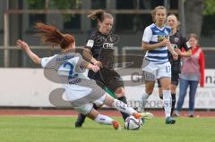 2. Frauen-Bundesliga - Saison 2021/2022 - FC Ingolstadt 04 - MSV Duisburg - Reischmann Stefanie (#21 FCI) - Ochoa Brenna weiss Duisburg - Foto: Meyer Jürgen