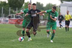 Bezirksliga - Saison 2024/25- TSV Gaimersheim - FC Gerolfing - Nico von Swiontek Brzezinski (Nr.17 - TSV Gaimersheim) - Matthias Hamm (Nr.17 - FC Gerolfing) - Christian Träsch (Nr.3 - FC Gerolfing) - Foto: Meyer Jürgen