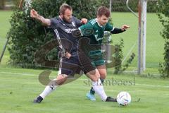 Kreisklasse - Saison 2022/2023 - SV Lippertshofen - SV Denkendorf - Kai Lautenschläger schwarz Lippertshofen - David Hammerschmidt grün Denkendorf- Foto: Meyer Jürgen