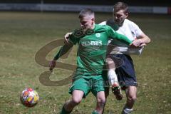 Landesliga - Saison 2024/25 - SV Manching - TSV Wertingen - Sebastian Graßl (Nr.10 - SV Manching) - Andreas Kotter weiss Wertingen - Foto: Meyer Jürgen