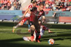 2.BL; FC Ingolstadt 04 - SSV Jahn Regensburg; Maximilian Beister (11, FCI) überwindet Torwart Alexander Meyer (1 SSV) und trifft zum #1:3 Abschlußtreffer Tor Jubel Treffer