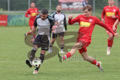 Kreisliga- Saison 2024/25- TSV Kösching - TSV Ober./Unterh.stadt-  - Fardin Gholami weiss Ober-/Unterh.stadt  - Lukas Kastl rot Kösching - Foto: Meyer Jürgen