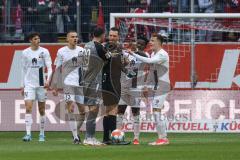 2.BL; Fortuna Düsseldorf - FC Ingolstadt 04; nach dem 1:0 Diskussion beim Schiedsrichter, Torwart Dejan Stojanovic (39 FCI) Dennis Eckert Ayensa (7, FCI) Hans Nunoo Sarpei (18 FCI) Filip Bilbija (35, FCI) Merlin Röhl (34, FCI)