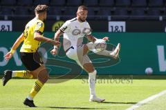 3. Fußball-Liga - Saison 2022/2023 - Borussia Dortmund II - FC Ingolstadt 04 - Pascal Testroet (Nr.37 - FCI) - Pohlmann Ole (Nr.19 - Borussia Dortmund II) - Foto: Meyer Jürgen