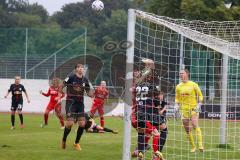 2. Fußball-Liga - Frauen - Saison 2022/2023 - FC Ingolstadt 04 - RB Leipzig - Yvonne Dengscherz (Nr.23 - FC Ingolstadt 04 ) - mit einer Torchance - Herzog Elvira Torwart Leipzig - Foto: Meyer Jürgen