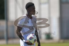 Bayernliga Nord - Saison 2025/26 - FC Ingolstadt 04 II - SV Weiden -  - Iwinosa Uhuns (Nr.4 - FC Ingolstadt II) - Foto: Meyer Jürgen