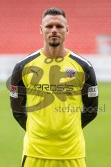 Torwart Fabijan Buntic (24, FCI) ; FC Ingolstadt 04; 2.BL, Porträttermin 2021/2022