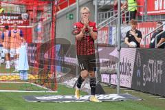 3.Liga - Saison 2022/2023 - FC Ingolstadt 04 -  1. FC Saarbrücken - Kristensen Tobias Bech (Nr.11 FCI) mit einer vergebenen Torchance - - Torwart Daniel Batz (Nr.1 - 1. FC Saarbrücken) - Foto: Meyer Jürgen