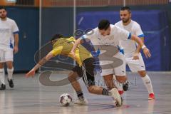 Hallenturnier MTV Ingolstadt - Saison 2025/26 - Reichertshofen - TSV Lichtenau - Luc Häcker weiss Reichertshofen - Jeton Jashari gelb Lichtenau - Foto: Meyer Jürgen