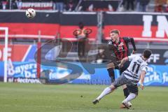 3. Liga; FC Ingolstadt 04 - SV Sandhausen; Zweikampf Kampf um den Ball Benjamin Kanuric (8, FCI) Halimi Besar (11 SVS)