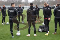 3. Liga; FC Ingolstadt 04 - Trainingsauftakt Winterpause; Teambesprechung Cheftrainer Rüdiger Rehm (FCI)