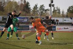 Kreisklasse - Saison 2025/26- TSV Gaimersheim II - SV Lippertshofen - Denis Janjic schwarz Gaimersheim - Nico Moser schwarz Gaimersheim -  Dominik Telli TW Lippertshofen- Foto: Meyer Jürgen