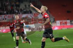 3. Liga; FC Ingolstadt 04 - Hallescher FC; Tor Jubel Treffer Tobias Bech (11, FCI) 1:0, Denis Linsmayer (23, FCI)