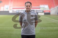 2.BL; FC Ingolstadt 04 - Portraitshooting, Mannschaftsfoto, Co-Trainer Asif Saric (FCI)