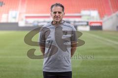 2.BL; FC Ingolstadt 04 - Portraitshooting, Mannschaftsfoto, Co-Trainer Asif Saric (FCI)