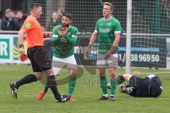 Bezirksliga - Saison 2024/25 - FC Gerolfing - VFB Eichstätt II - Christian Träsch grün Gerolfing mit der Entscheidung des Schiedsrichter nicht einverstanden - XXXXX - Foto: Meyer Jürgen