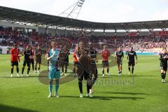 3.Liga - Saison 2022/2023 - Hallersche FC - FC Ingolstadt 04 - Die Mannschaft auf dem Weg zu den Fans und bedanken sich - Torwart Marius Funk (Nr.1 - FCI) - Tobias Schröck (Nr.21 - FCI) -  - Foto: Meyer Jürgen