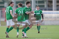 2024_2_17 - Saison 2023/24 - AUDI-Schanzer Amateur Cup - SV Hundszell - FC Gerolfing - Finale -  Der 0:1 Führungstreffer durch - Florian Uslar grün Gerolfing - jubel -  - Niklas Nissl #19 grün Gerolfing - Timo Kraus grün #21 Gerolfing - Foto: Meyer Jürgen