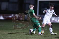 Landesliga - Saison 2024/25 - SV Manching - FC Ehekirchen - Rainer Meisinger (Nr.8 - SV Manching) - Alagic Ermin weiss Ehekirchen - Foto: Meyer Jürgen
