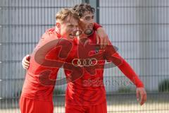 Bayernliga Süd - Saison 2021/2022 - FC Ingolstadt 04 II - TürkAugsburg - Der 2:0 Führungstreffer durch Domislic Renato (#17 FCI) rot - jubel - Meikis Fabio (#19 FCI) - Foto: Meyer Jürgen