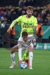 DFB Pokal; Borussia Dortmund - FC Ingolstadt 04; Merlin Röhl (34, FCI) legt sich den Ball vor, Pongracic Marin (34 BVB)