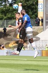 2.BL; SV Darmstadt 98 - FC Ingolstadt 04 - Dennis Eckert Ayensa (7, FCI) Pfeiffer Patric (5 SVD) Kopfballduell