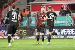 3. Liga; FC Ingolstadt 04 - SV Waldhof Mannheim; Tor Jubel Treffer Ausgleich 1:1 durch Sebastian Grönning (11, FCI) Simon Lorenz (32, FCI) Julian Kügel (31, FCI)