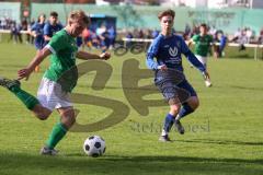 2023_10_28 - Kreisliga - Saison 2023/24 - SV Menning - FC Gerolfing  - Lukas Achhammer grün Gerolfing - Moritz Mayerhofer blau Menning - Foto: Meyer Jürgen