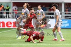 3. Liga; FC Ingolstadt 04 - SSV Jahn Regensburg; am Boden Tor Jubel Treffer 1:0 Max Besuschkow (17, FCI) Strauss Felix (4 SSV) Oliveira Nicolas (25 SSV)