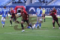 3. Liga - Hansa Rostock - FC Ingolstadt 04 - Tor 0:1 Jubel, Dennis Eckert Ayensa (7, FCI) Tobias Schröck (21, FCI) Robin Krauße (23, FCI) Björn Paulsen (4, FCI) Pascal Breier (39 Rostock)