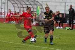 2. Frauen-Bundesliga - Saison 2021/2022 - FC Ingolstadt 04 - SV Meppen - Haim Vanessa (#13 FCI) - Wlnczo Agnieszka #15 Meppen - Foto: Meyer Jürgen