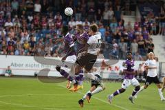 3.Liga - Saison 2022/2023 - VFL Osnabrück - FC Ingolstadt 04 - Calvin Brackelmann (Nr.17 - FCI) - Maxwell Gyamfi (Nr.4 - VFL Osnabrück) - Foto: Meyer Jürgen