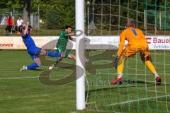 Bezirksliga Oberbayern Nord - SV Manching - SV Nord Lerchenau - Said Magomedov (#17 Manching) grün - Hafner Korbinian blau Lerchenau - Angermeier Mathias Torwart Lerchenau - Foto: Jürgen Meyer