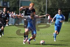 Kreisliga - Saison 2026/27 - SV Hundszell - SV Menning - Martin Kusche blau Hundszell - Moritz Faigle schwarz Menning  - Foto: Meyer Jürgen
