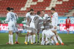 3. Liga - FSV Zwickau - FC Ingolstadt 04 - Tor Jubel Fatih Kaya (9, FCI) am Boden Marc Stendera (10, FCI) Dennis Eckert Ayensa (7, FCI) Merlin Röhl (34, FCI) Marcel Gaus (19, FCI) Filip Bilbija (35, FCI) Michael Heinloth (17, FCI)