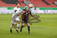 2.BL; FC Ingolstadt 04 - SV Darmstadt 98; Zweikampf Kampf um den Ball Florian Pick (26 FCI) Bader Matthias (26 SVD)