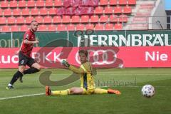 3. Liga - FC Bayern 2 - FC Ingolstadt 04 - Tor Jubel 2:1 durch Fatih Kaya (9, FCI), Torwart Lukas Schneller (22 FCB) keine Chance