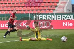 3. Liga - FC Bayern 2 - FC Ingolstadt 04 - Tor Jubel 2:1 durch Fatih Kaya (9, FCI), Torwart Lukas Schneller (22 FCB) keine Chance