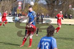 Kreisliga - Saison 2022/2023 - TSV Baar/Ebenhausen - SV Hundszell - Mario Edler rot Ebenhausen - Martin Kusche blau Hundszell - Foto: Meyer Jürgen