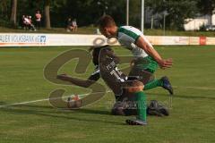 Kreisliga - SV Manching II — FC Fatih Spor Ingolstadt -  Boubacarr Saho schwarz Fatih Ingolstadt - Elias Bauer weiss Manching - Foto: Jürgen Meyer