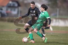 Kreisklasse - Saison 2025/26- TSV Gaimersheim II - SV Lippertshofen - Linus Pfaller grün Lippertshofen  - Nico Moser schwarz Gaimersheim - Foto: Meyer Jürgen