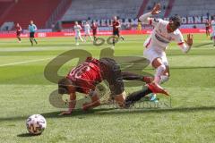 3. Liga - FC Ingolstadt 04 - FSV Zwickau - Stefan Kutschke (30, FCI) wird von Nkansah Steffen (25 Zwickau) gefoult