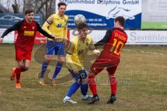 Bezirksliga - SV Kasing - SV Dornach - Martin Oblinger #10 Kasing - Oliver Stengelin gelb #12 Dornach - Foto: Jürgen Meyer