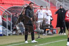 3. Liga; FC Ingolstadt 04 - Rot-Weiss Essen; Anfeuerung Cheftrainer Guerino Capretti (FCI) an der Seitenlinie, Spielerbank