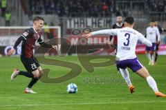 2.BL; FC Ingolstadt 04 - Erzgebirge Aue; Florian Pick (26 FCI) Zweikampf Kampf um den Ball Carlson Dirk (3 Aue)