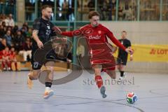 Lotto Bayern Hallencup - Vorrunde - Lindenkreuzhalle Saison 2024/25 - Türk SV Ingolstadt - FC Türk Sport Garching - Thomas Schreiner schwarz Türk Sport Garching - Aurel Kuqanaj rot Türk Ing - Foto: Meyer Jürgen